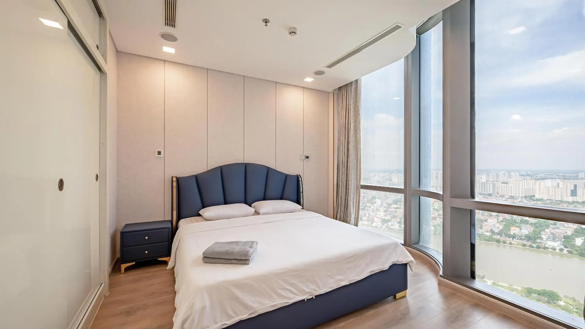 The Landmark 81 Residence Luxury Suite Ho Chi Minh City 4*,  Vietnam